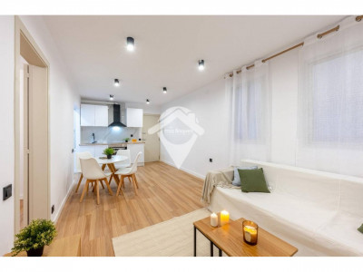 ACOGEDOR APARTAMENTO REFORMADO ZONA CREU