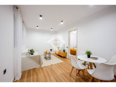 ACOGEDOR APARTAMENTO REFORMADO ZONA CREU