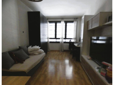 ACOGEDOR PISO-BAJOS EN SABADELL