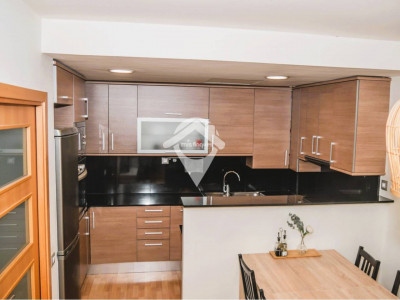 ACOGEDOR PISO-BAJOS EN SABADELL
