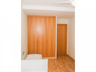 ACOGEDOR PISO-BAJOS EN SABADELL