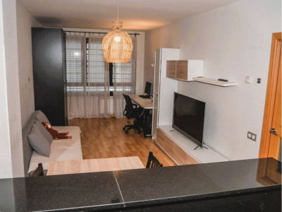 ACOGEDOR PISO-BAJOS EN SABADELL