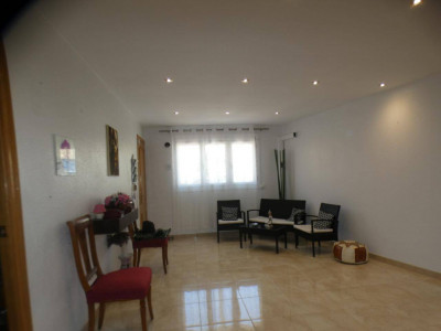 ACOGEDORA Y CASA TODA EXTERIOR CON GARAJE CENTRO DE SANT QUIRZE DEL VALLES