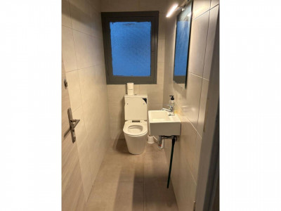 Alquiler de local comercial en Sabadell para oficinas , despachos...