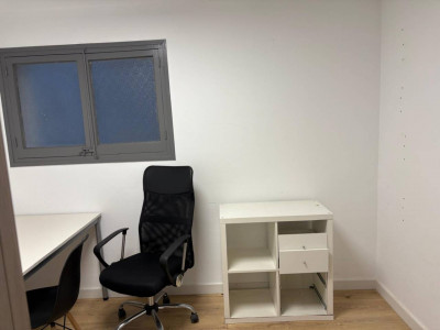 Alquiler de local comercial en Sabadell para oficinas , despachos...