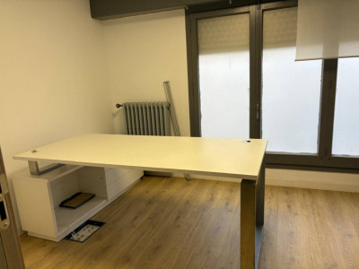 Alquiler de local comercial en Sabadell para oficinas , despachos...