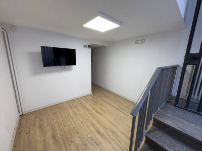 Alquiler de local comercial en Sabadell para oficinas , despachos...
