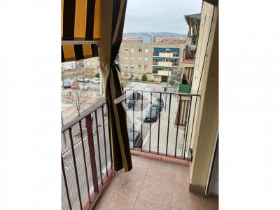 ALQUILER  HABITACION USO INDIVIDUAL EN SABADELL SUR 