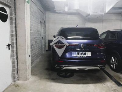ALQUILER VIVIENDA CON PARKING Y TRASTERO ZONA DE LA CREU ALTA-SABADELL