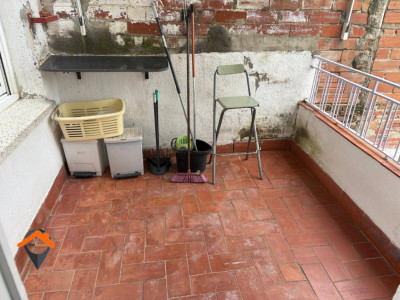 AMPLIA CASA EN UNA CALLE MUY TRANQUILA CON PATIO Y TERRAZA!!