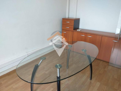 AMPLIO PISO CON BALCON EN PLENO CENTRO SABADELL