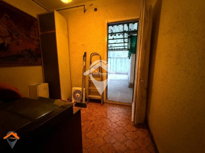 AMPLIO PISO CON PATIO AL LADO AVDA BARBERA-SABADELL