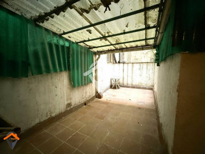 AMPLIO PISO CON PATIO AL LADO AVDA BARBERA-SABADELL