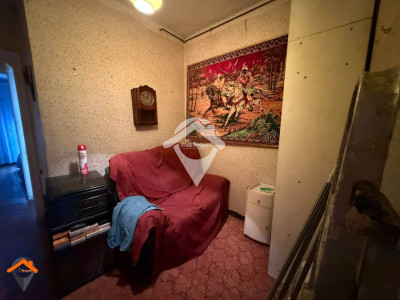 AMPLIO PISO CON PATIO AL LADO AVDA BARBERA-SABADELL