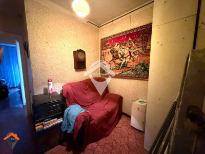 AMPLIO PISO CON PATIO AL LADO AVDA BARBERA-SABADELL