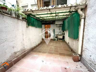 AMPLIO PISO CON PATIO AL LADO AVDA BARBERA-SABADELL