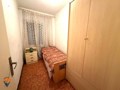 AMPLIO PISO CON PATIO EN AVENIDA BARBERÁ – UBICACIÓN INMEJORABLE!!