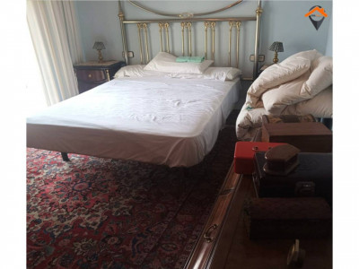 AMPLIO Y SEÑORIAL PISO EN PLENA AVENIDA BARBERÁ!!! 