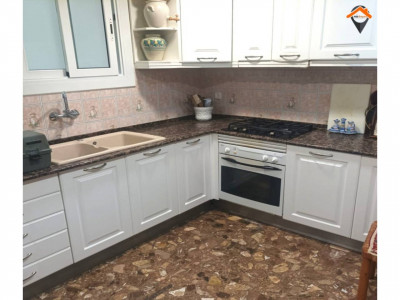 AMPLIO Y SEÑORIAL PISO EN PLENA AVENIDA BARBERÁ!!! 