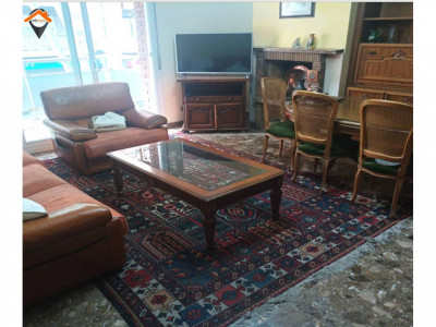 AMPLIO Y SEÑORIAL PISO EN PLENA AVENIDA BARBERÁ!!! 