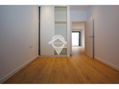 BAJOS CON PATIO OBRA NUEVA ACABADA EN VENTA SANT QUIRZE DEL VALLES