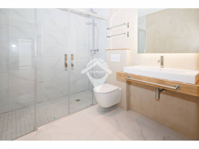 BAJOS CON PATIO OBRA NUEVA ACABADA EN VENTA SANT QUIRZE DEL VALLES