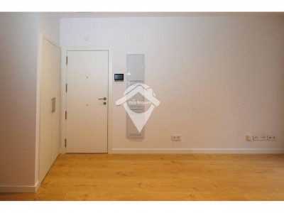 BAJOS CON PATIO OBRA NUEVA ACABADA EN VENTA SANT QUIRZE DEL VALLES