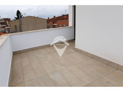 BAJOS DUPLEX INDEPENDIENTE OBRA NUEVA ACABADA EN VENTA EN EL CENTRO DE SANT QUIRZE DEL VALLES
