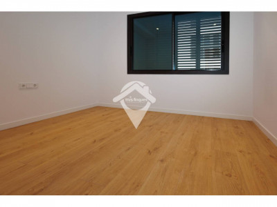 BAJOS DUPLEX INDEPENDIENTE OBRA NUEVA ACABADA EN VENTA EN EL CENTRO DE SANT QUIRZE DEL VALLES