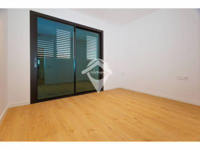BAJOS DUPLEX INDEPENDIENTE OBRA NUEVA ACABADA EN VENTA EN EL CENTRO DE SANT QUIRZE DEL VALLES
