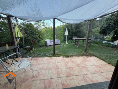 CASA A 3 VIENTOS CON GARAJE Y RODEADA DE NATURALEZA!!!!