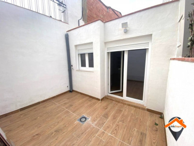 CASA A ESTRENAR CON PATIO 20MTS!!!