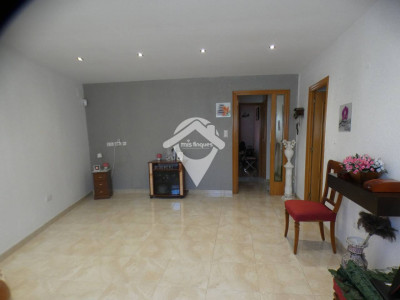 CASA CANTONERA CON GARAJE Y LOCAL EN EL CENTRO DE SANT QUIRZE DEL VALLES