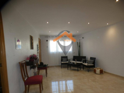 CASA CON GARAJE Y LOCAL EN EL CENTRO DE SANT QUIRZE DEL VALLÉS!!!