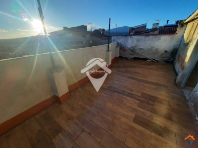 CASA CON MUCHAS POSIBLIDADES