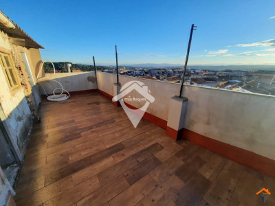 CASA CON MUCHAS POSIBLIDADES