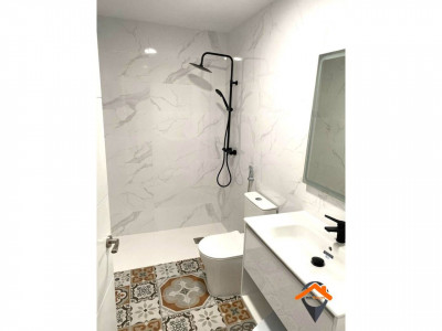 CASA CON PATIO 20MTS