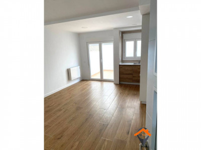 CASA CON PATIO 20MTS