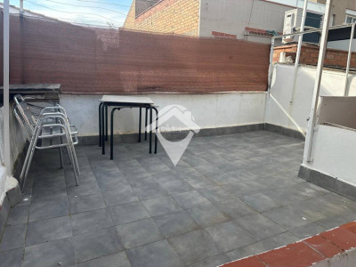 CASA CON PATIO Y TERRAZA AL LADO PARC NORD-SABADELL