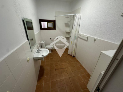 CASA CON PATIO Y TERRAZA AL LADO PARC NORD-SABADELL