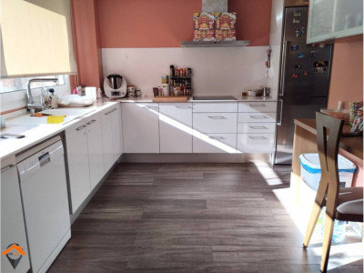 CASA DE ENSUEÑO CON PISCINA Y GRANDES ESPACIOS EN SANT QUIRZE DEL VALLÉS