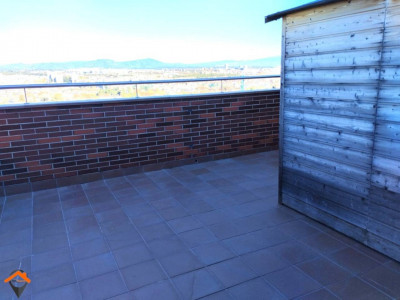 CASA DE ENSUEÑO CON PISCINA Y GRANDES ESPACIOS EN SANT QUIRZE DEL VALLÉS