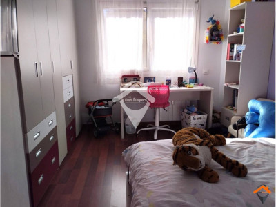 CASA DE ENSUEÑO CON PISCINA Y GRANDES ESPACIOS EN SANT QUIRZE DEL VALLES