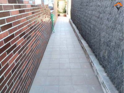 CASA DE ENSUEÑO CON PISCINA Y GRANDES ESPACIOS EN SANT QUIRZE DEL VALLÉS