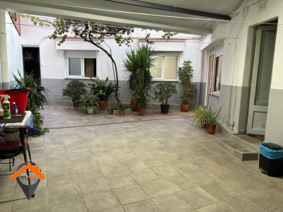 CASA EN PLANTA BAJA CANTONERA CON PATIO Y TERRAZA!!!