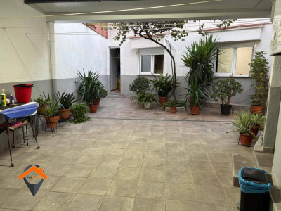 CASA EN PLANTA BAJA CANTONERA CON PATIO Y TERRAZA!!!