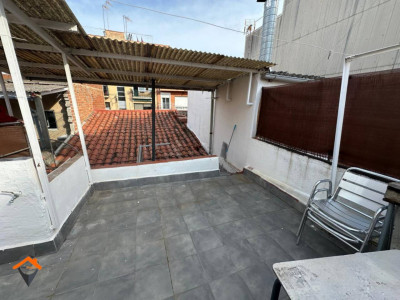 CASA EN PLANTA BAJA CON PATIO Y JUNTO PARC DEL NORD