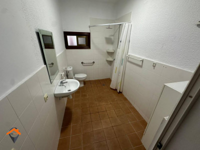 CASA EN PLANTA BAJA CON PATIO Y JUNTO PARC DEL NORD