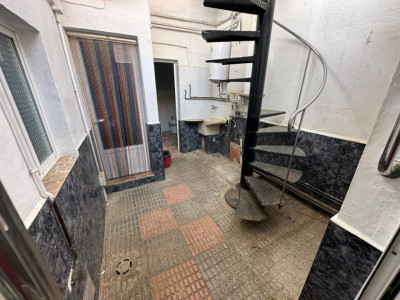 CASA EN PLANTA BAJA CON PATIO Y JUNTO PARC DEL NORD