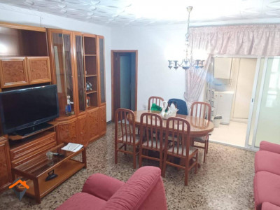 CASA JUNTO PARC DEL NORD CON GARAJE!!!!